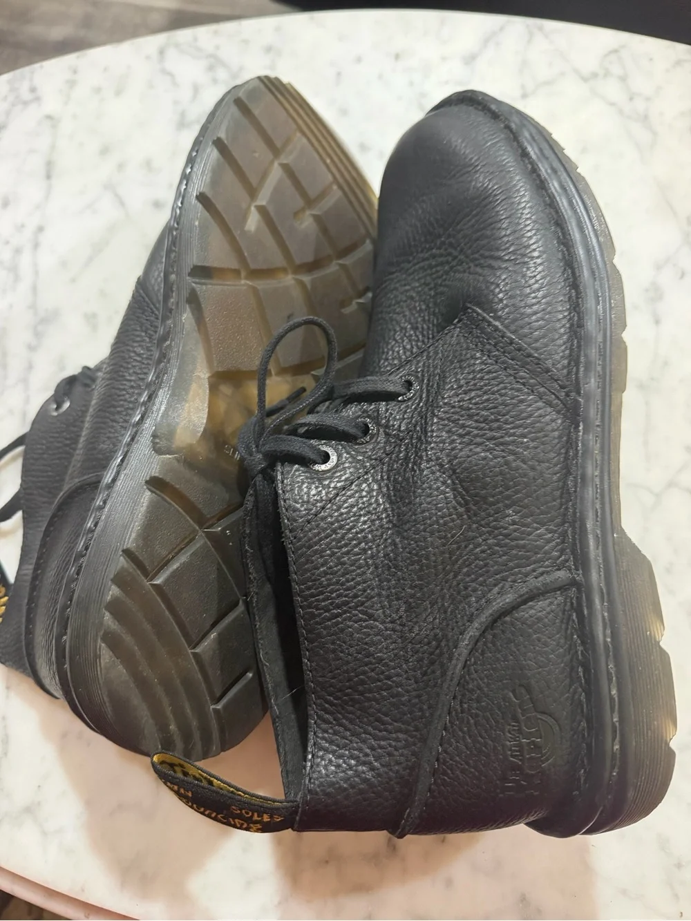 Dr. Martens sturdy black